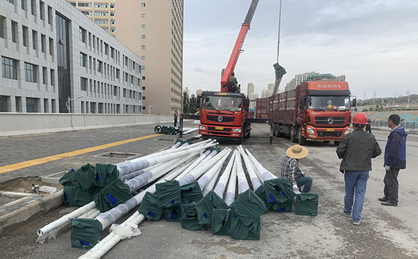 塔城太阳能路灯灯杆垂直度矫正方法与维护 塔城太阳能路灯灯杆垂直度矫正方法与维护