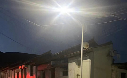 农村院子里最适合的塔城太阳能路灯亮度与安装要点